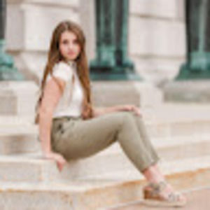 Meet your Posher, Abigail